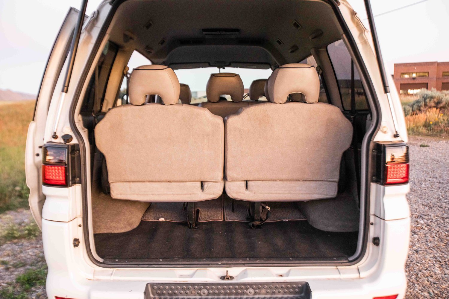 mitsubishi-delica-mammoth-for-sale-23