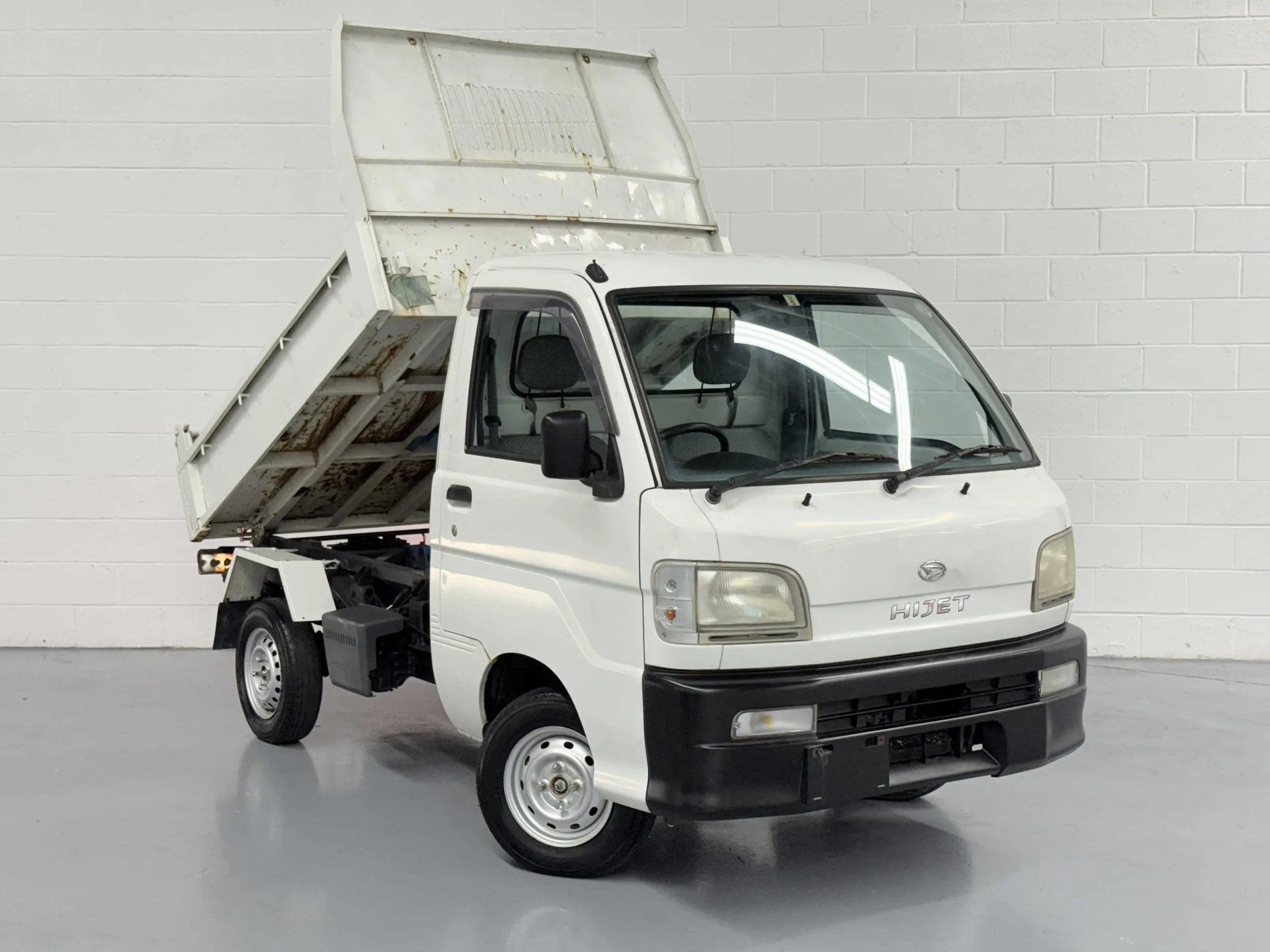 mitsubishi-hijet-dump-truck-for-sale-01