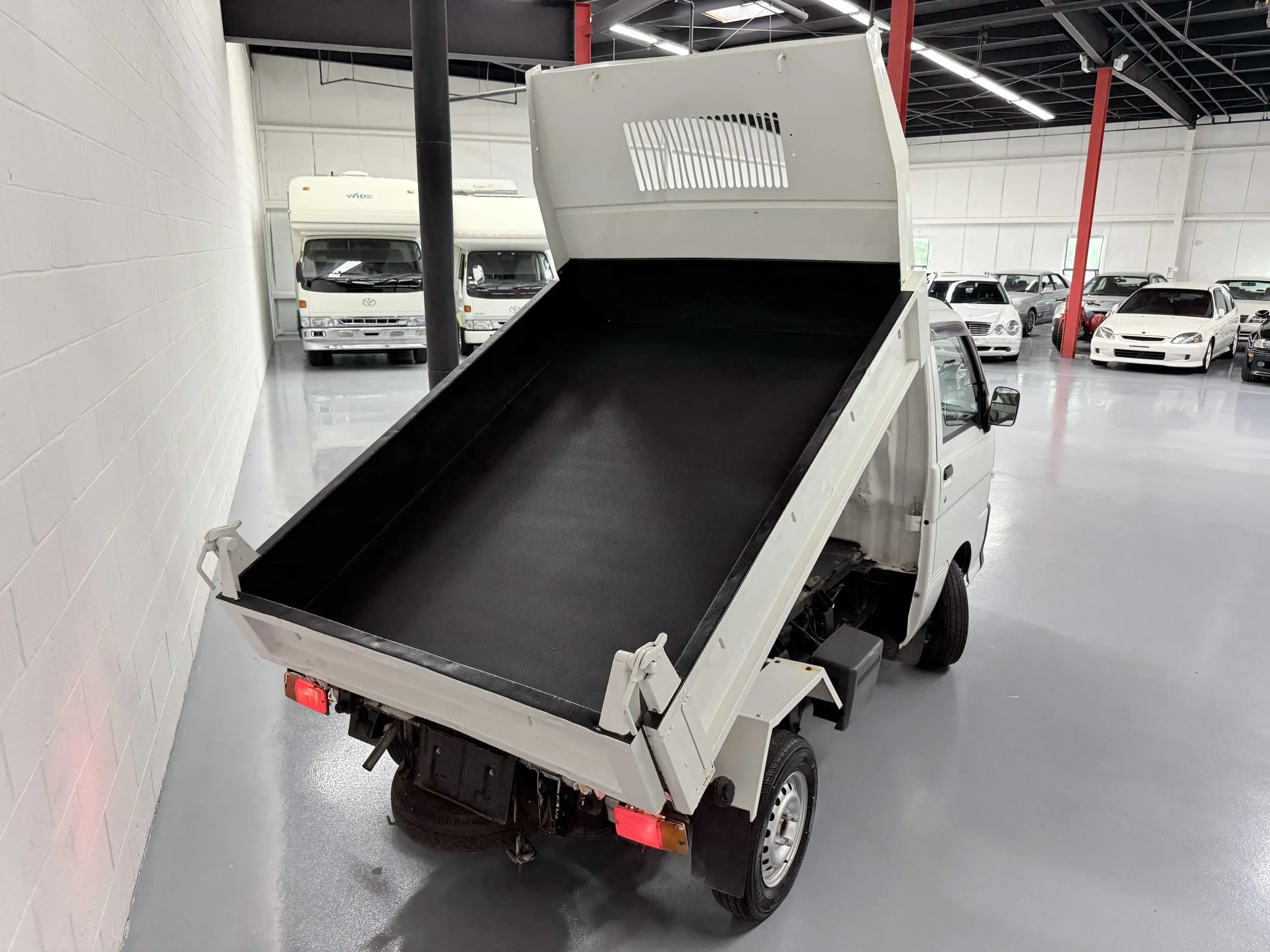 mitsubishi-hijet-dump-truck-for-sale-03