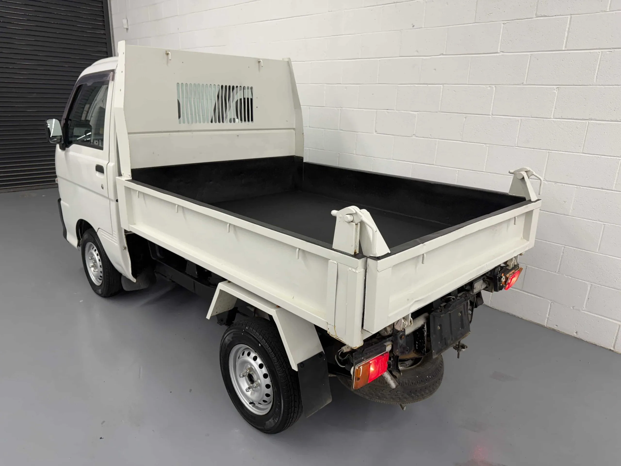 mitsubishi-hijet-dump-truck-for-sale-12