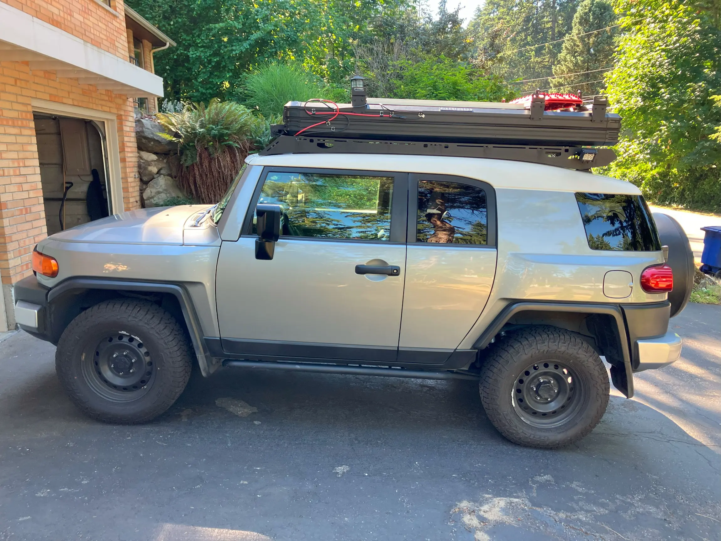 modified-2012-toyota-land-cruiser-for-sale-bellevue-wa-02