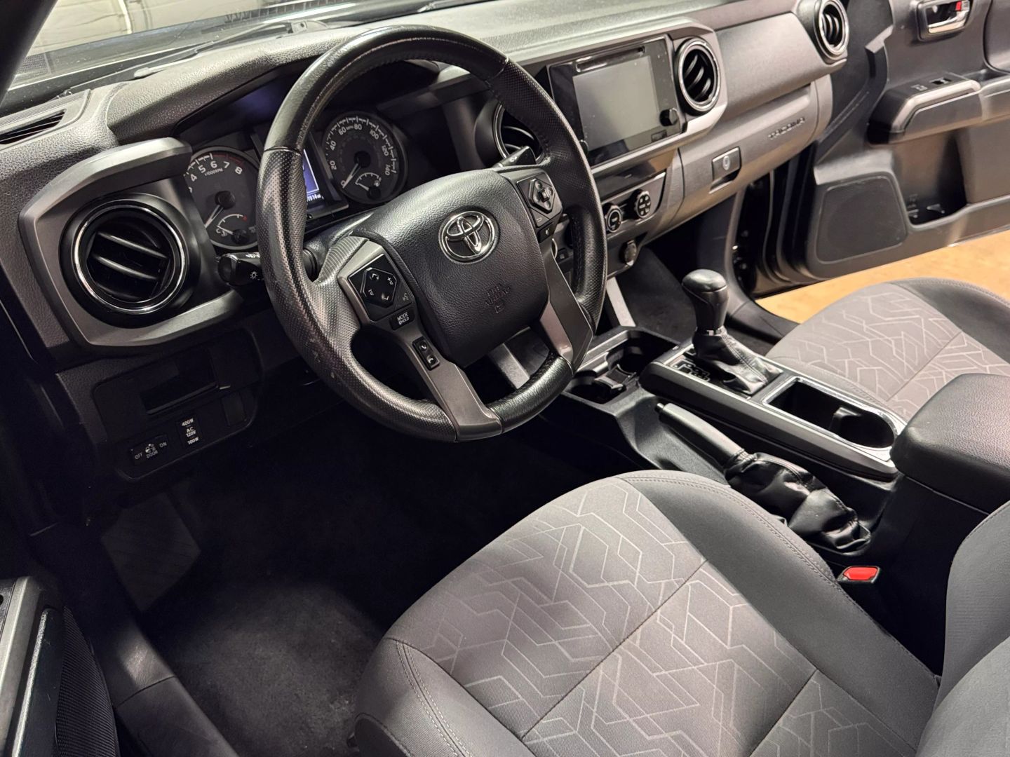 modified-2016-toyota-tacoma-double-cab-for-sale-portland-or-17