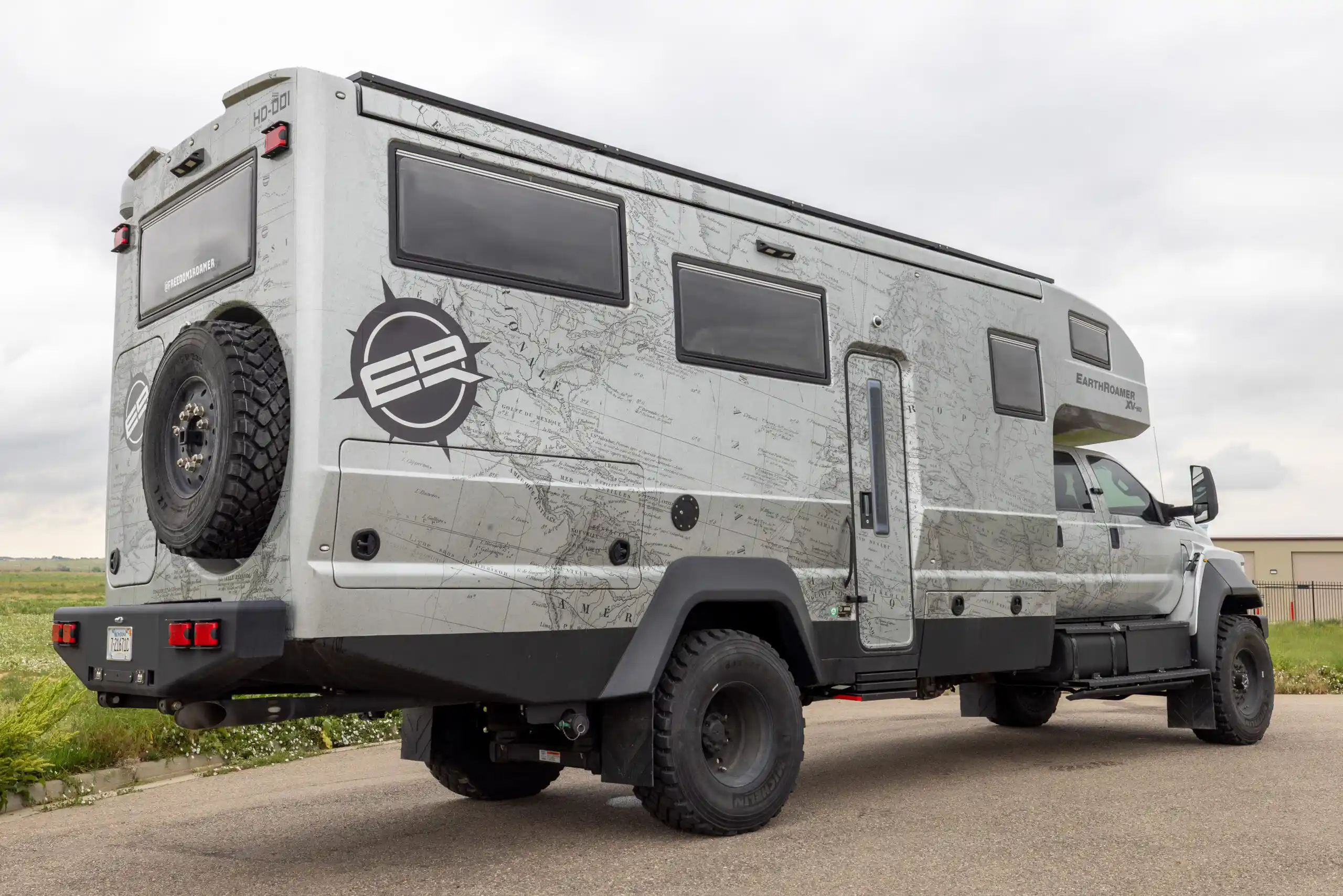 pre-roamed-earthroamer-hd-001-for-sale-03