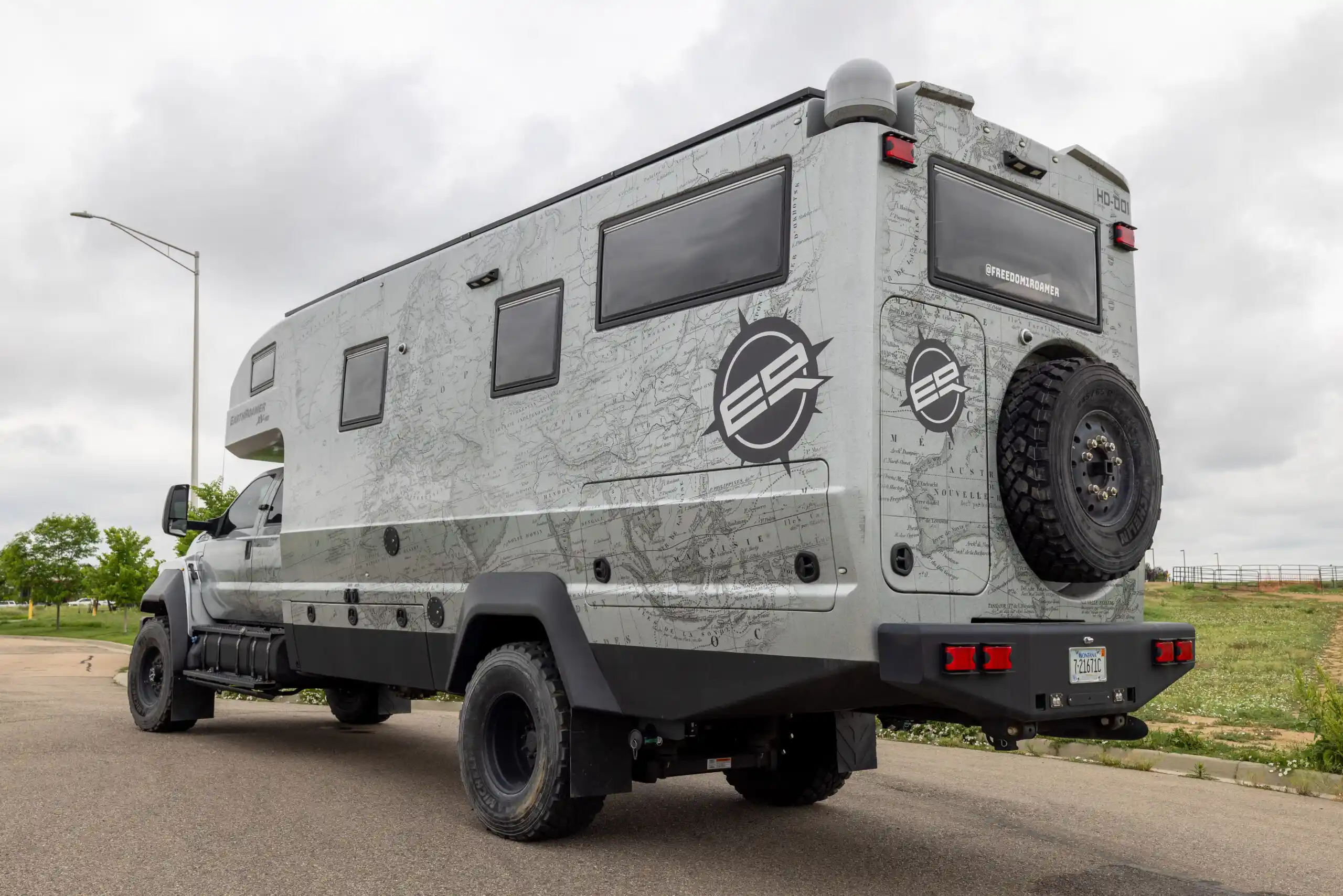 pre-roamed-earthroamer-hd-001-for-sale-05