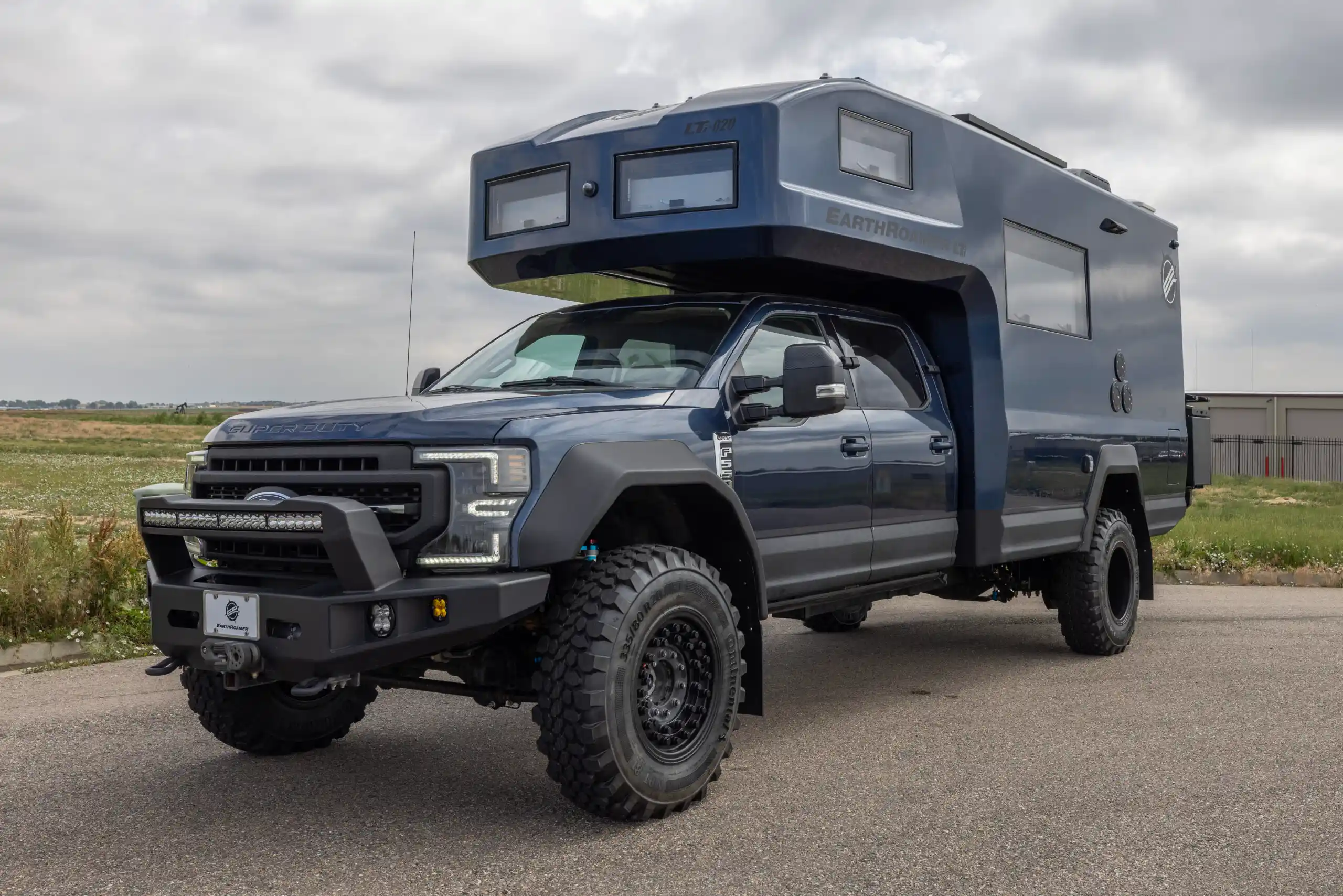 pre-roamed-earthroamer-lti-20-for-sale-01