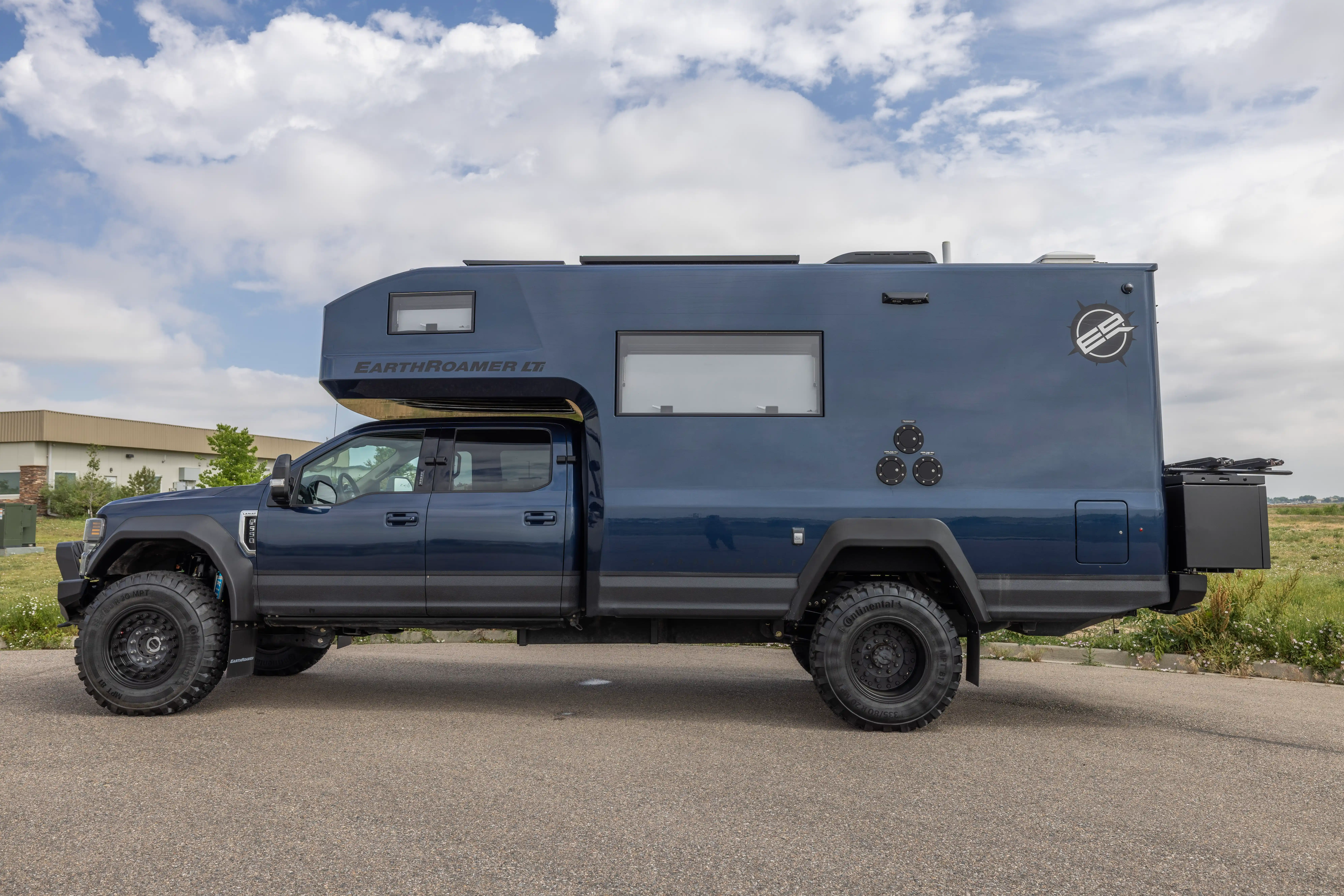 pre-roamed-earthroamer-lti-20-for-sale-02