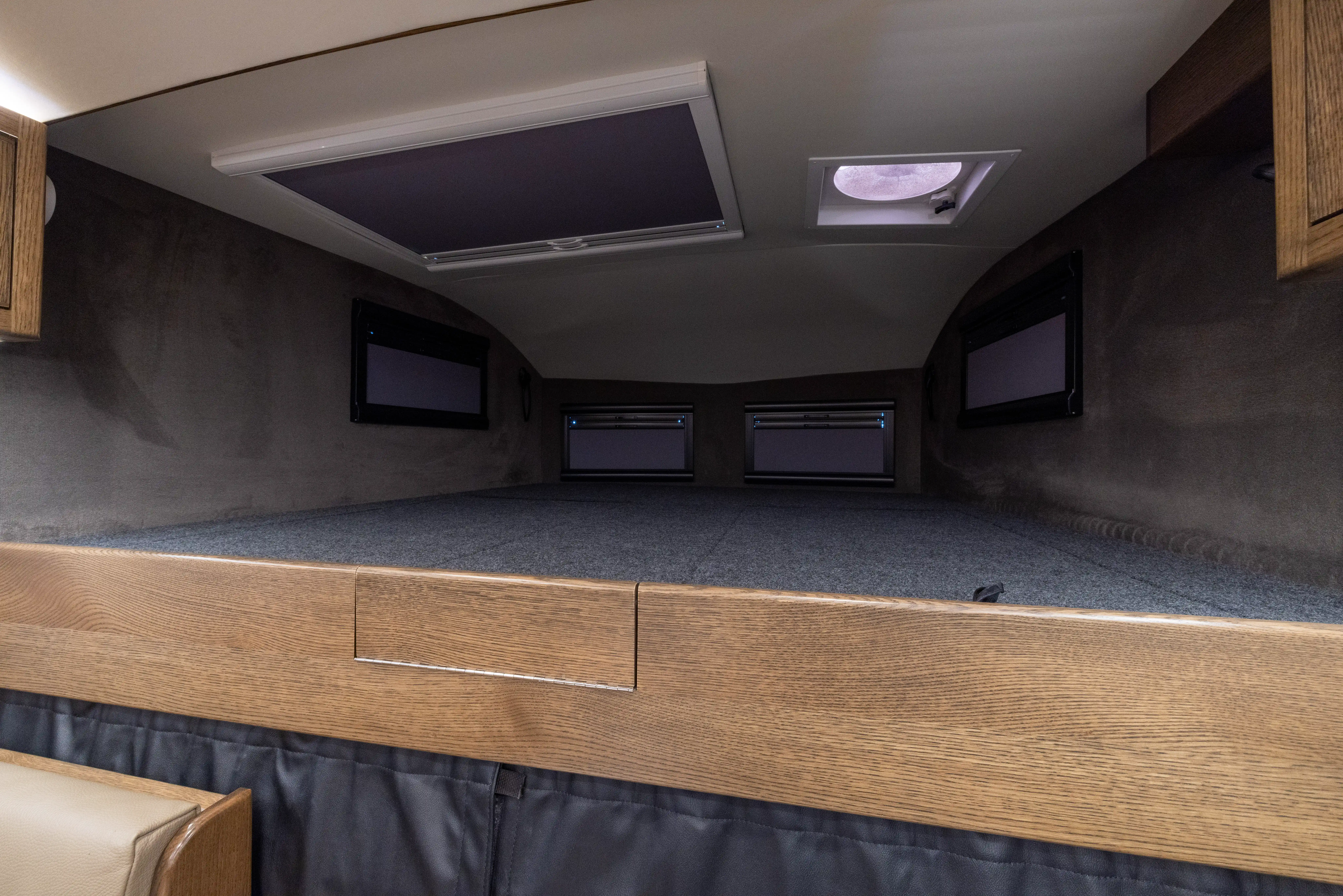 pre-roamed-earthroamer-lti-20-for-sale-25