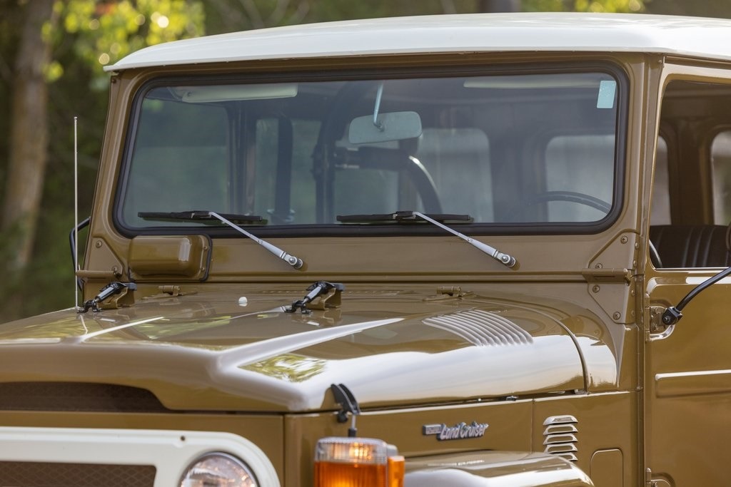 restored-1976-toyota-fj40 (104)