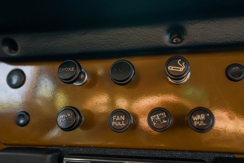 restored-1976-toyota-fj40 (11)