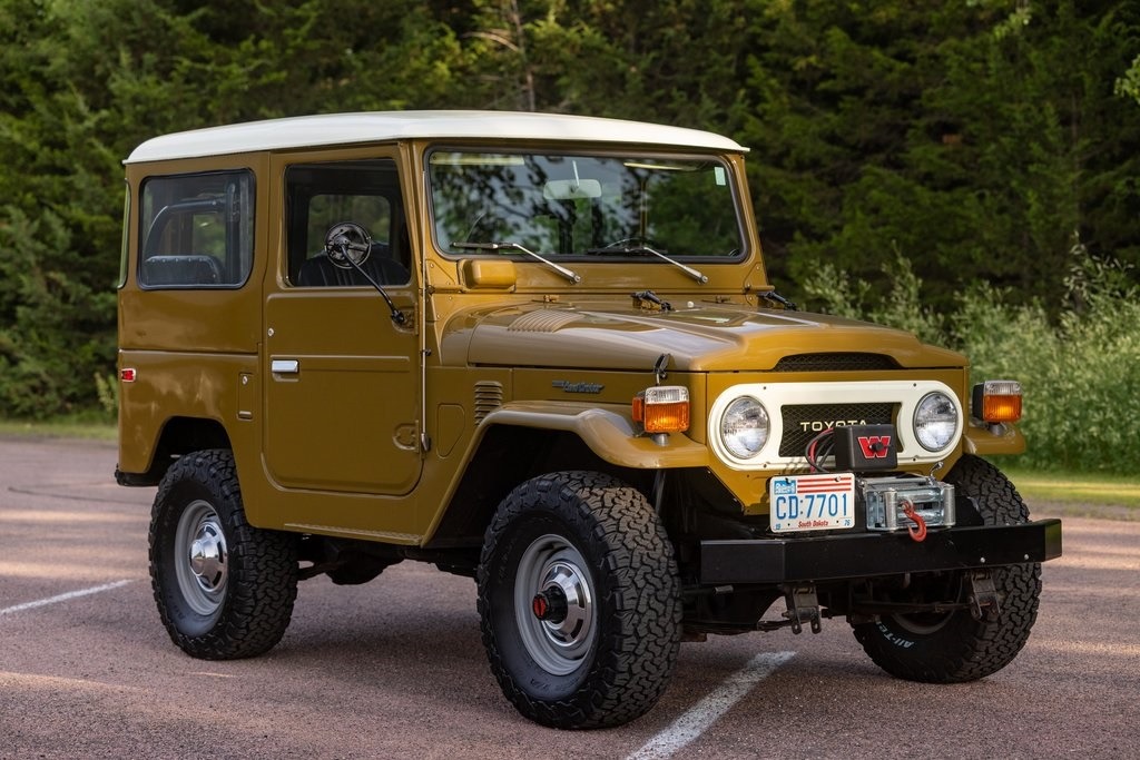 restored-1976-toyota-fj40 (115)