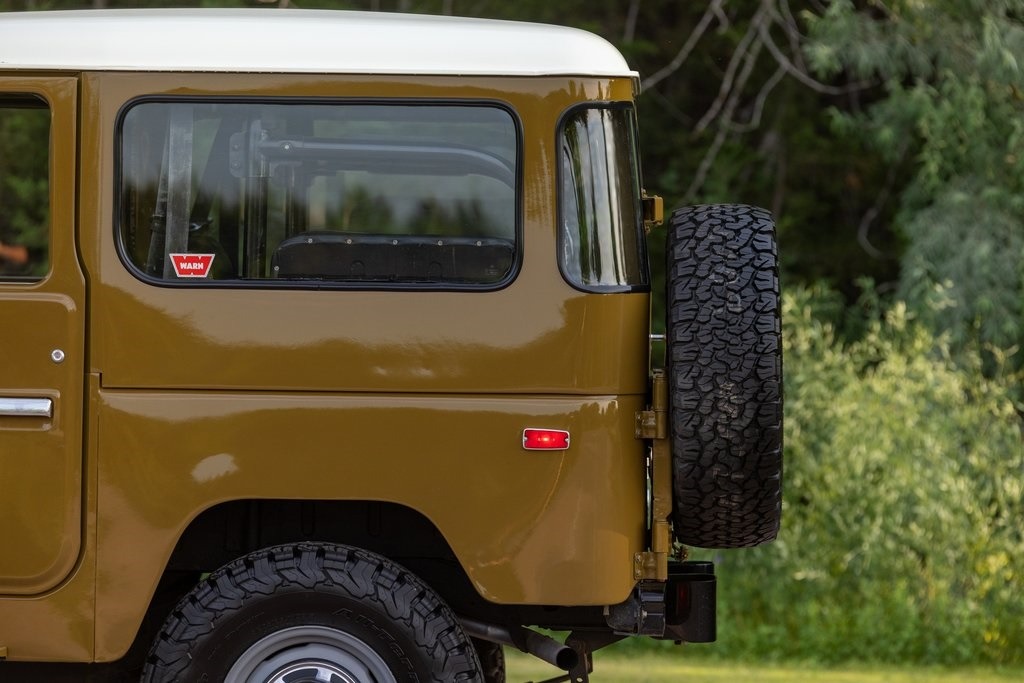 restored-1976-toyota-fj40 (125)