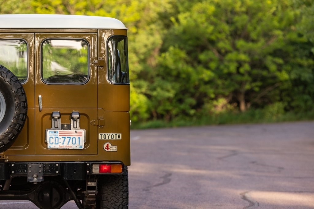 restored-1976-toyota-fj40 (126)