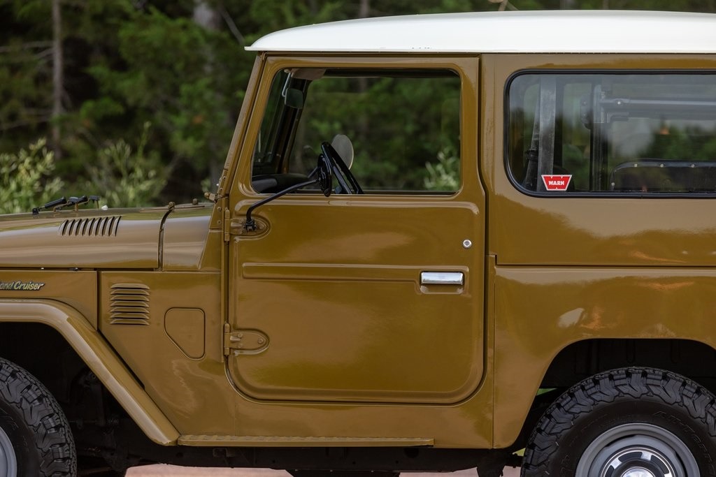 restored-1976-toyota-fj40 (127)