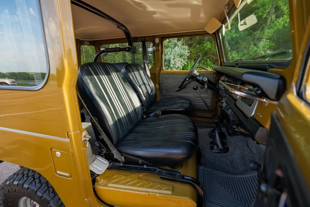 restored-1976-toyota-fj40 (130)