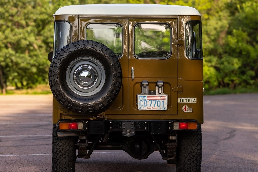 restored-1976-toyota-fj40 (135)