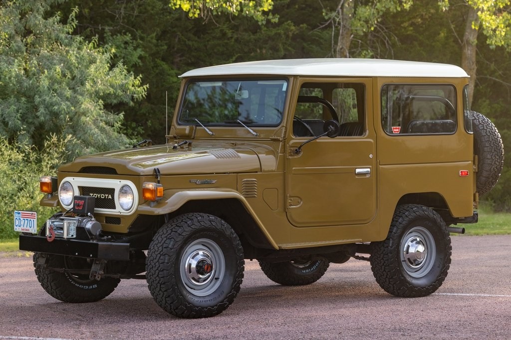 restored-1976-toyota-fj40 (145)