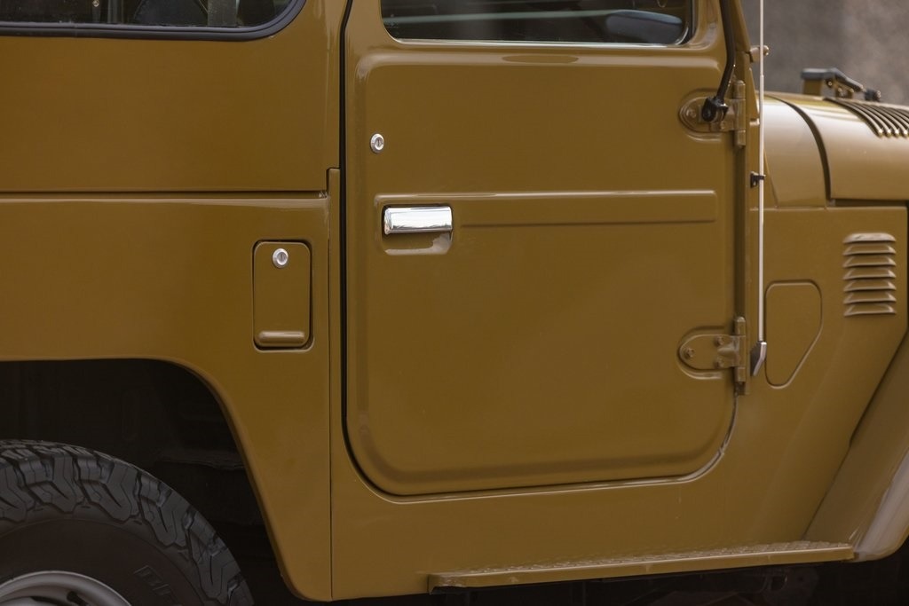 restored-1976-toyota-fj40 (73)