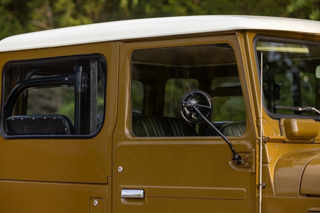 restored-1976-toyota-fj40 (74)