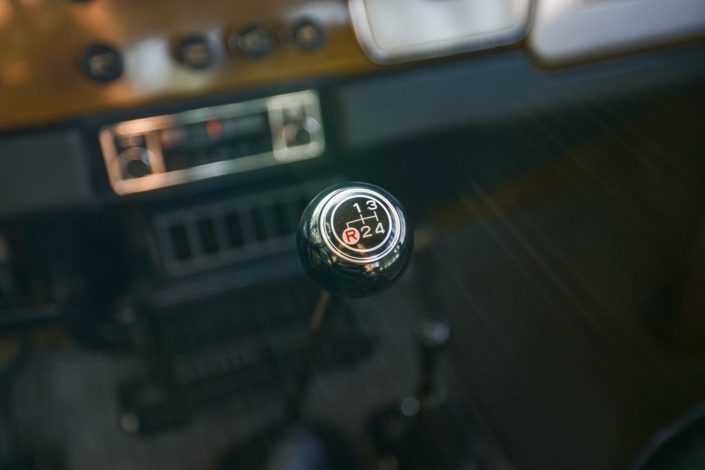 restored-1976-toyota-fj40 (8)