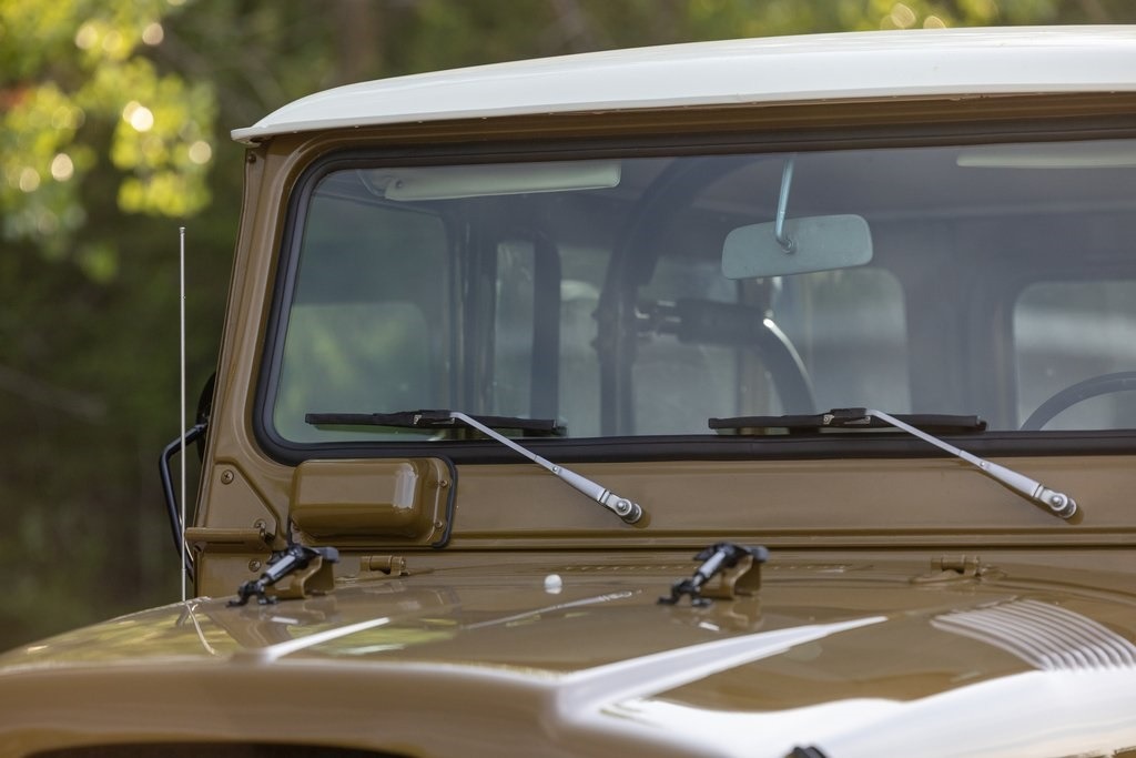 restored-1976-toyota-fj40 (93)