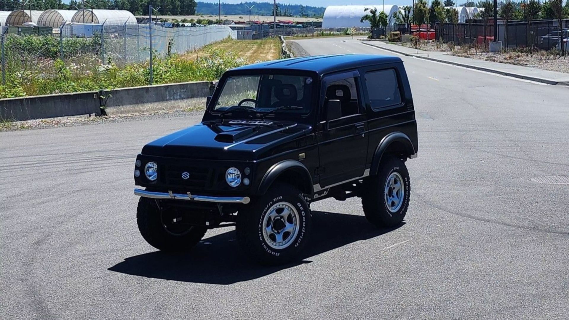 suzuki-jimny-for-sale-01