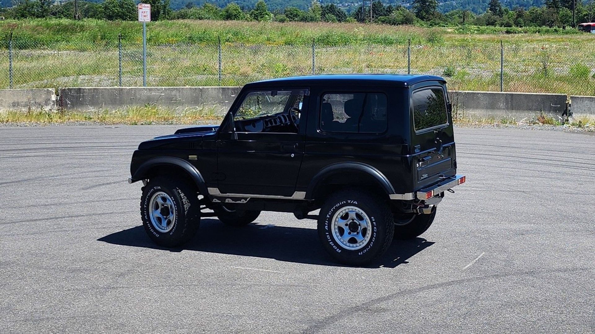suzuki-jimny-for-sale-08