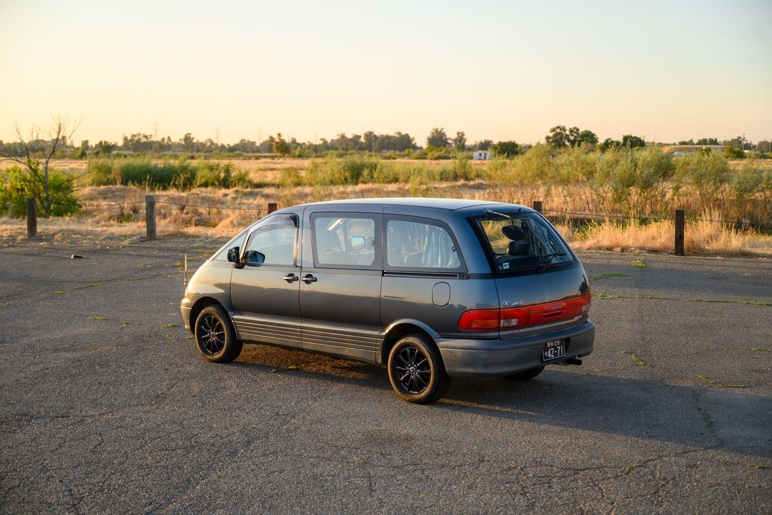 toyota-estima-lucida-for-sale (108)