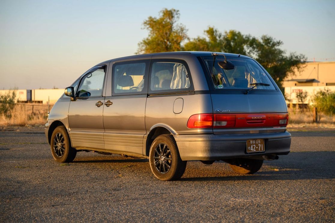 toyota-estima-lucida-for-sale (111)