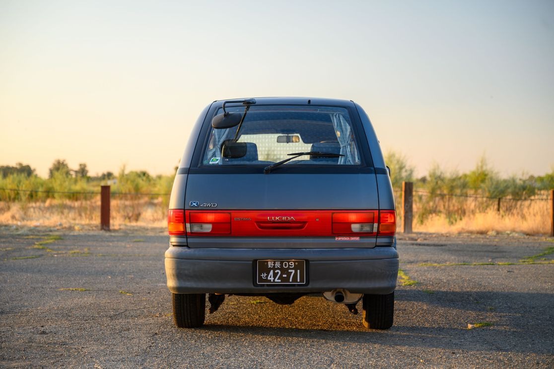 toyota-estima-lucida-for-sale (124)