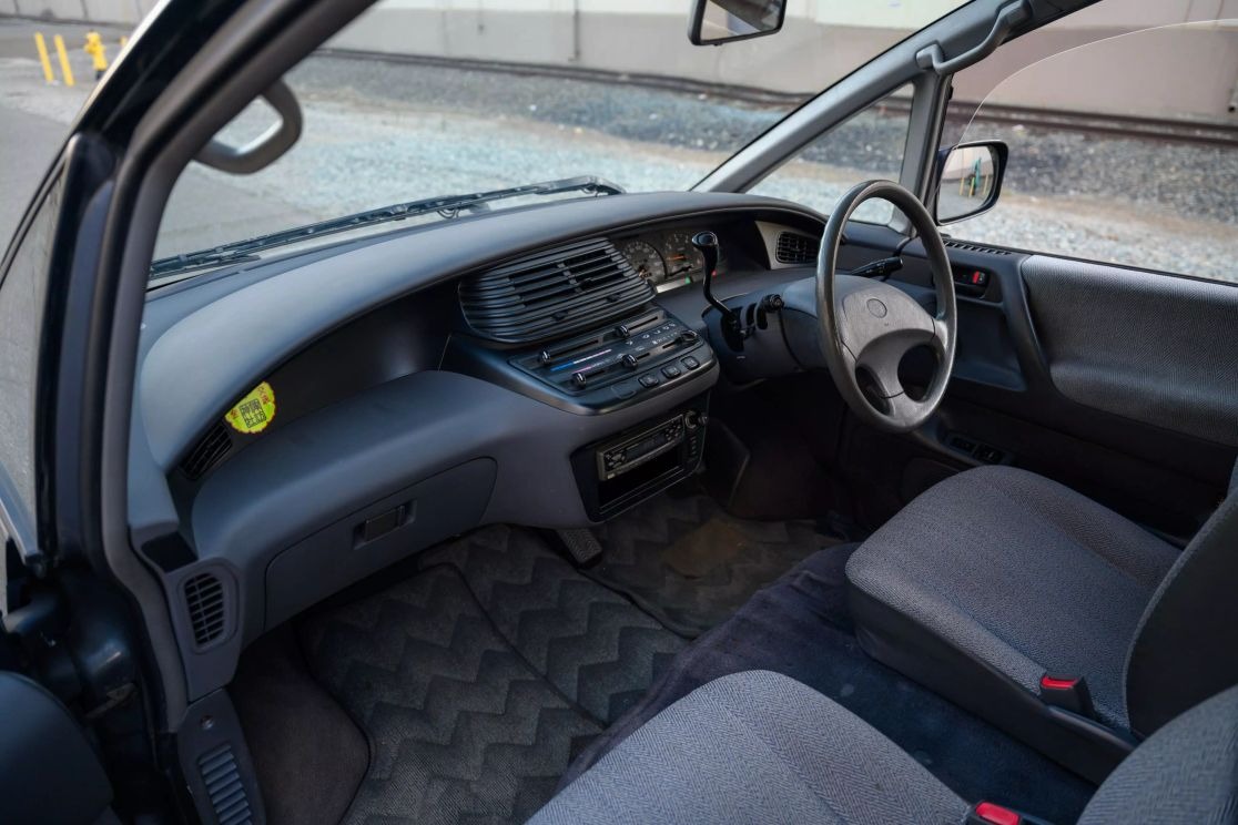 toyota-estima-lucida-for-sale (129)
