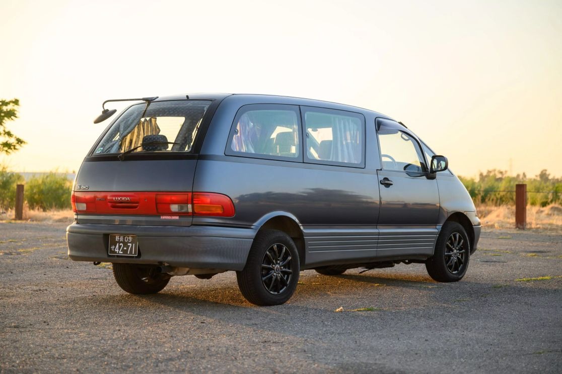 toyota-estima-lucida-for-sale (135)