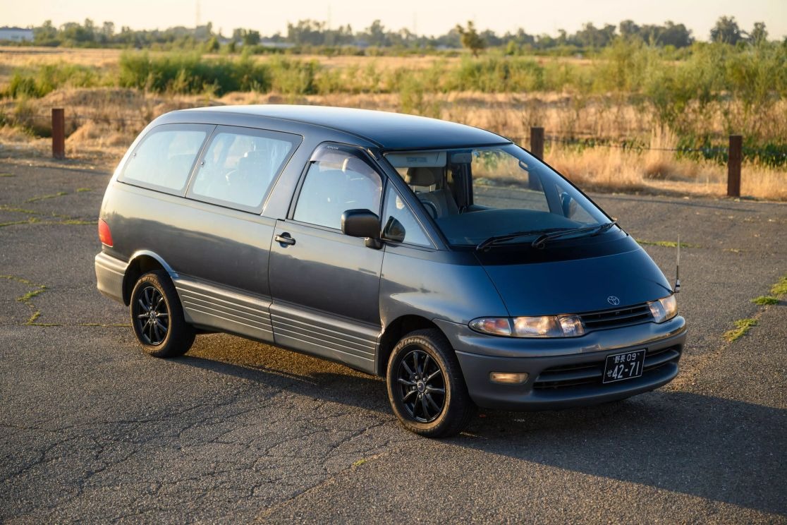 toyota-estima-lucida-for-sale (137)