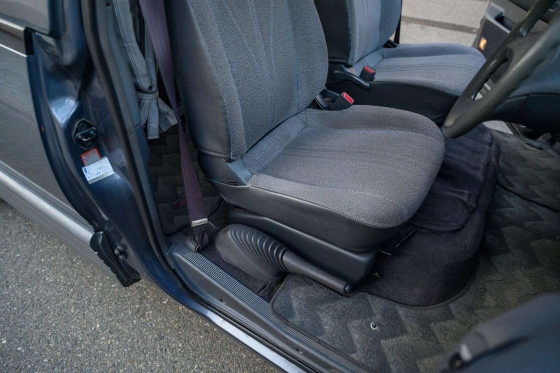 toyota-estima-lucida-for-sale (15)