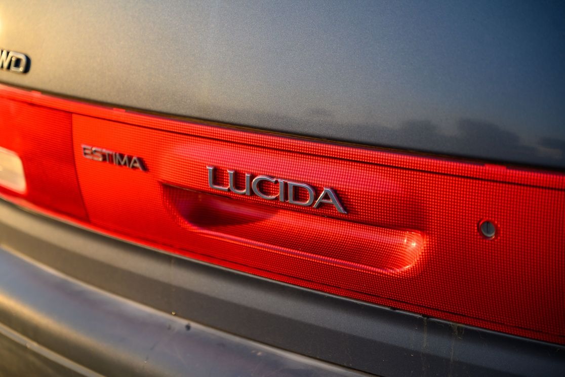 toyota-estima-lucida-for-sale (71)