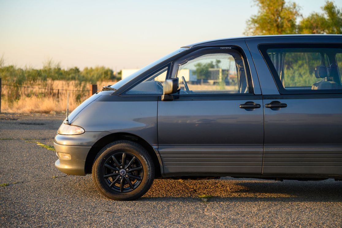 toyota-estima-lucida-for-sale (73)