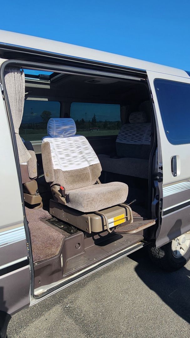 toyota-hiace-wagon-for-sale-19
