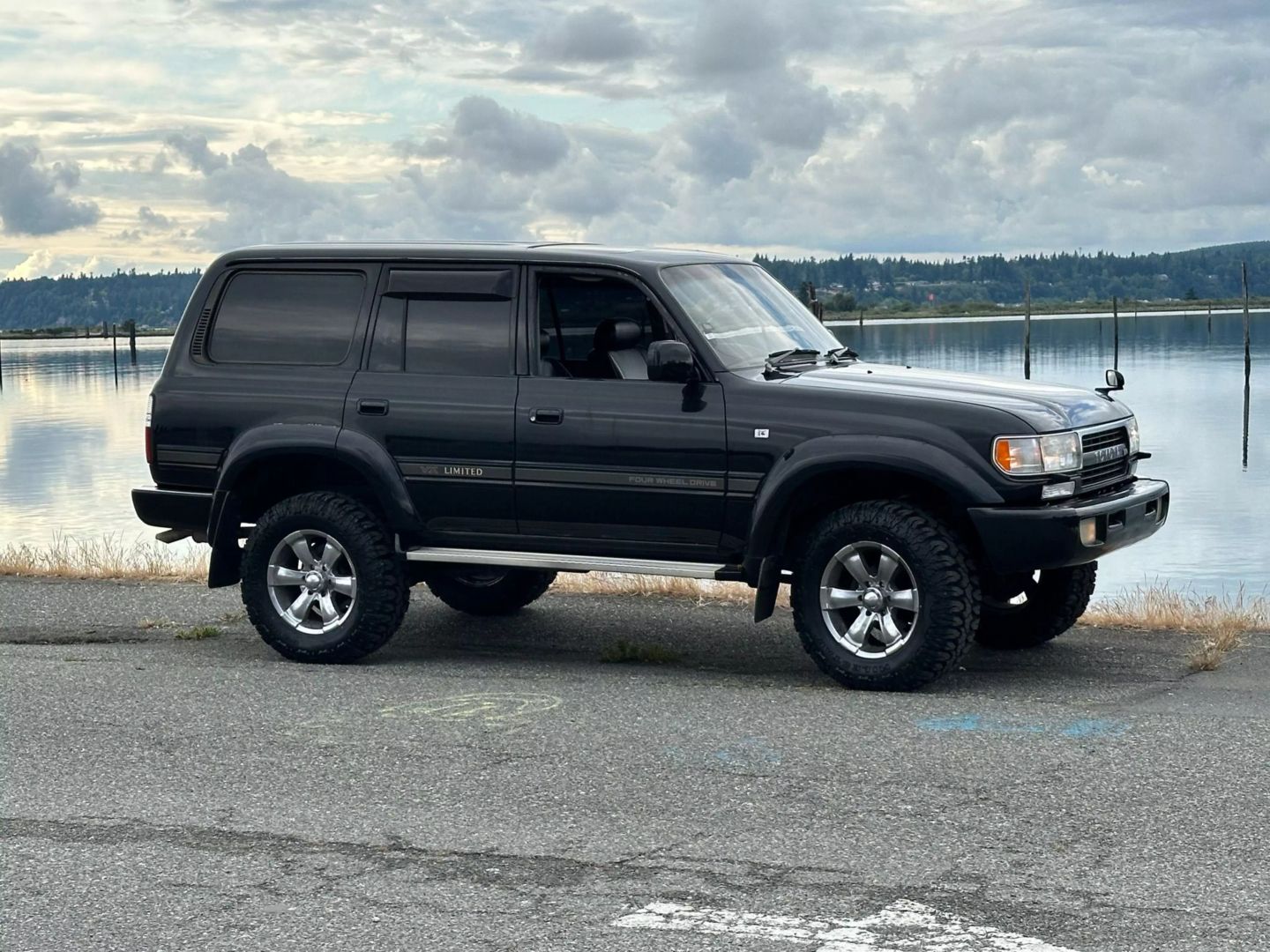 toyota-land-cruiser-80-series-for-sale-03