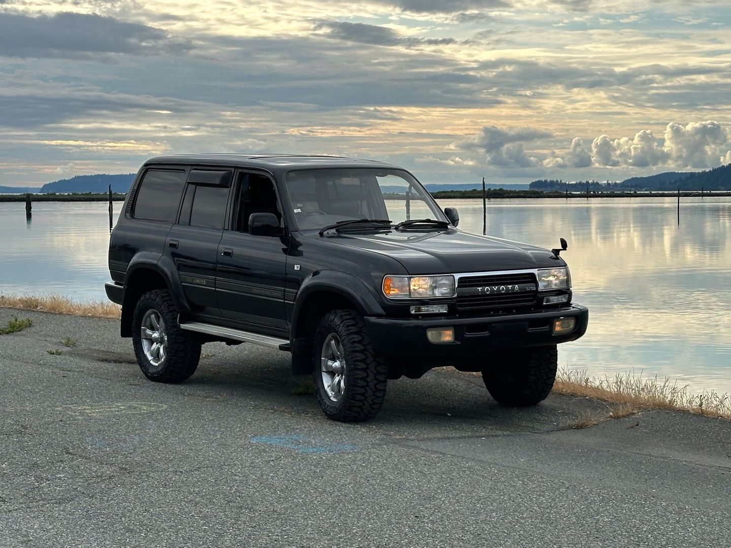 toyota-land-cruiser-80-series-for-sale-06