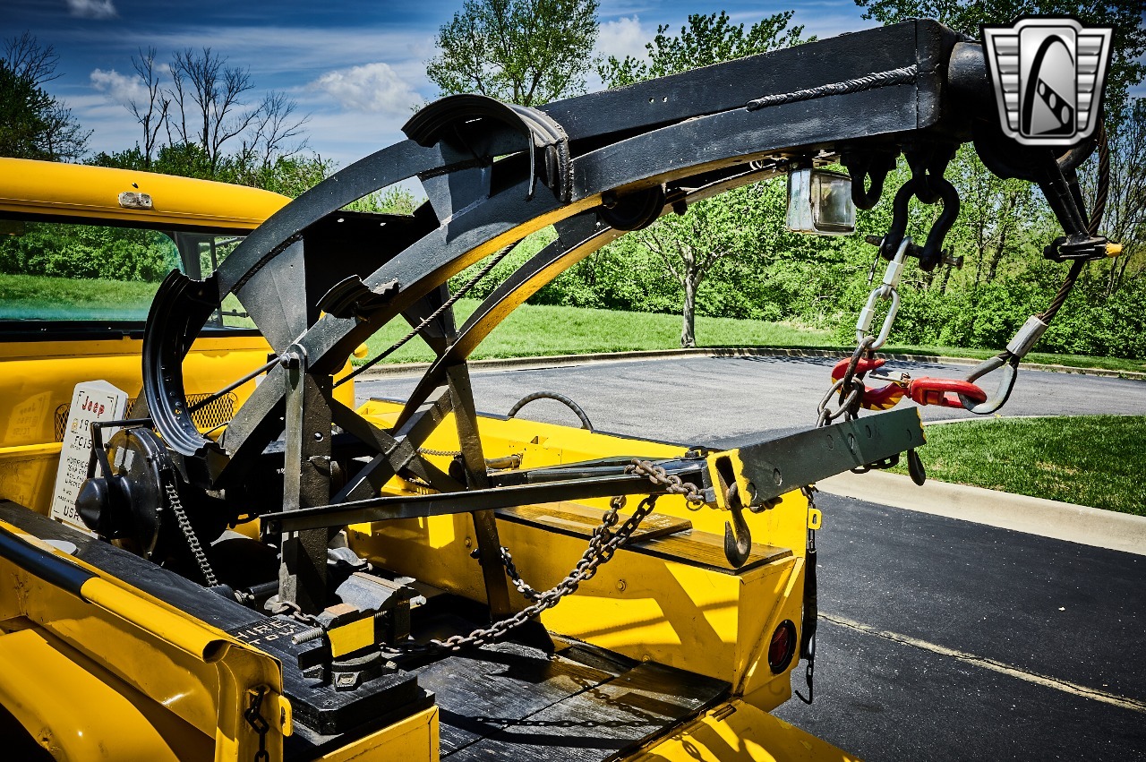 1960-jeep-fc150-tow-truck (22)