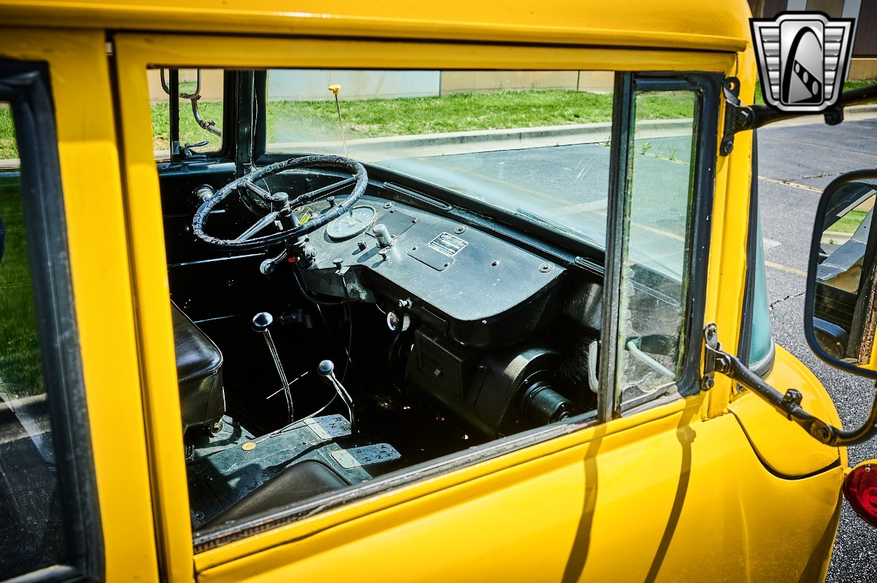 1960-jeep-fc150-tow-truck (61)