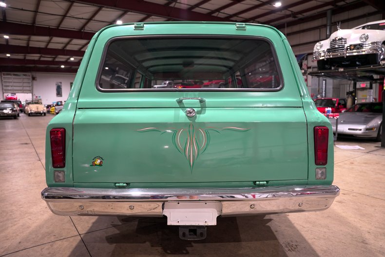 1969-chevrolet-suburban-c-10 (2)