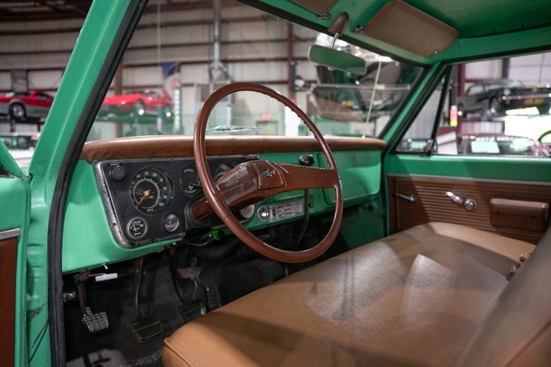 1969-chevrolet-suburban-c-10 (20)