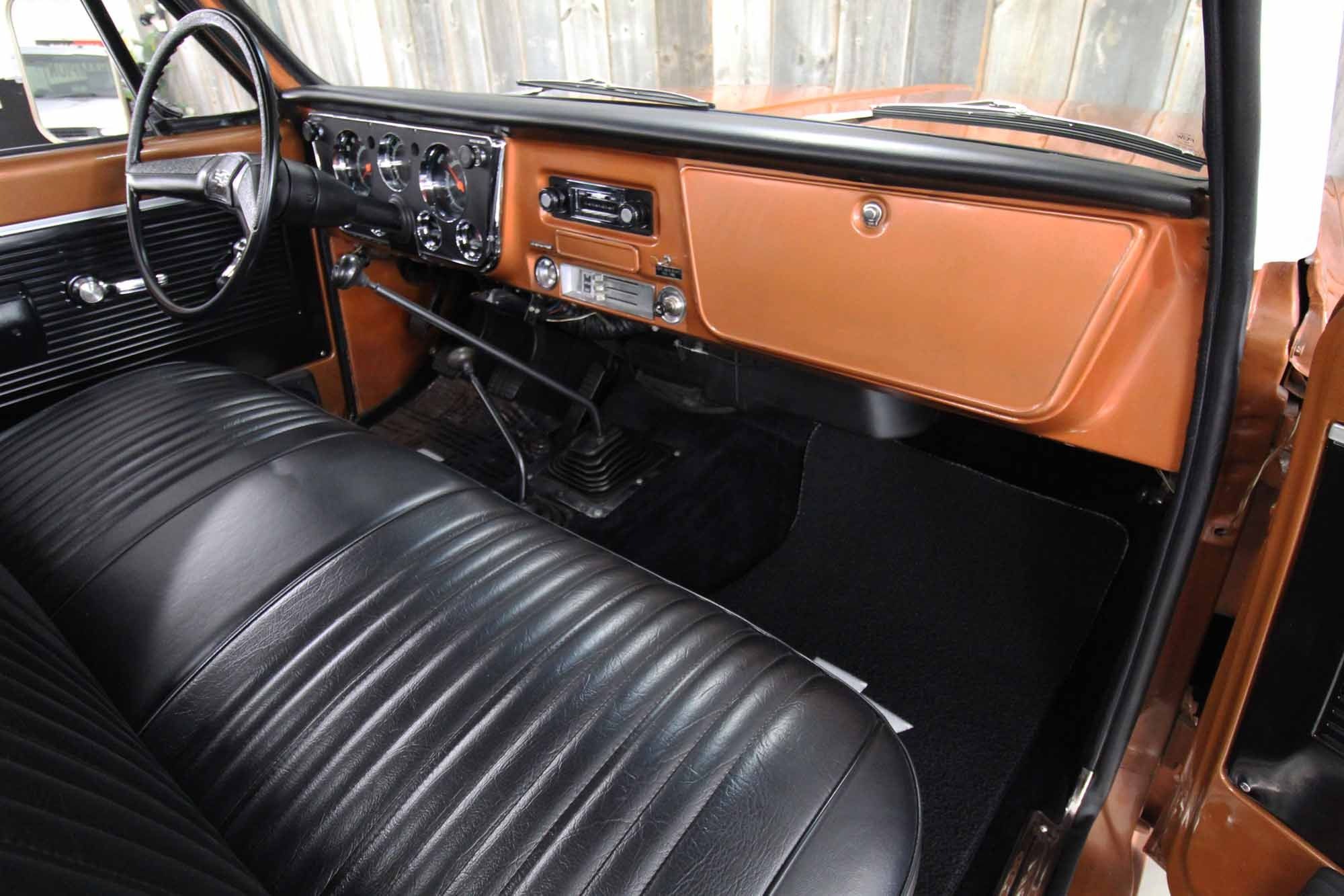 1970-chevrolet-c20-for-sale-bettendorf-ia-25