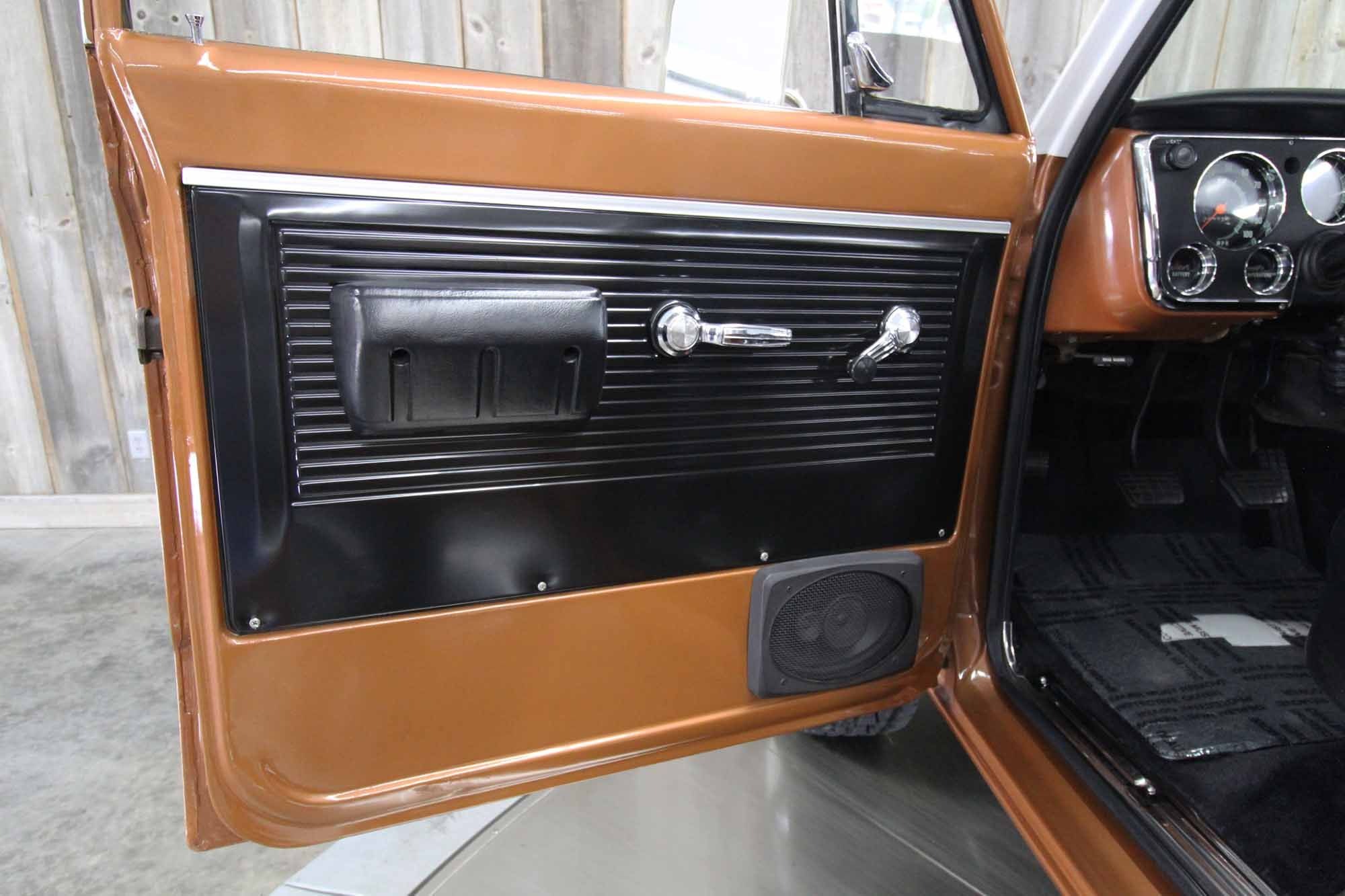 1970-chevrolet-c20-for-sale-bettendorf-ia-31