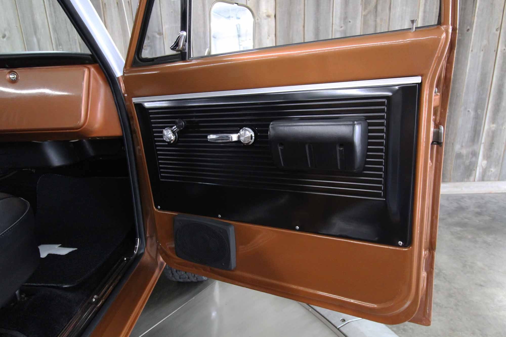 1970-chevrolet-c20-for-sale-bettendorf-ia-32