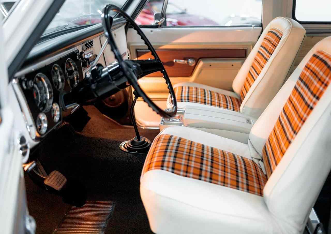 1972-chevrolet-k5-blazer-cst-highlander-for-sale-marietta-ga-52