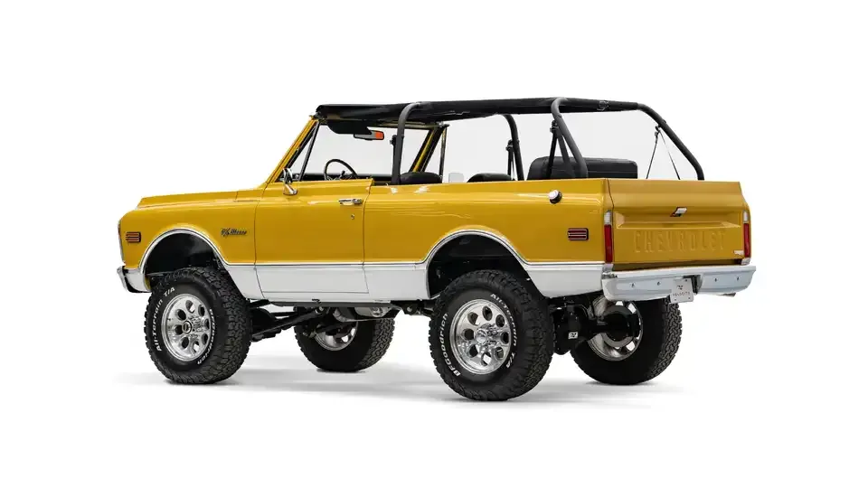1972-chevrolet-k5-blazer-for-sale-velocity-restorations-12