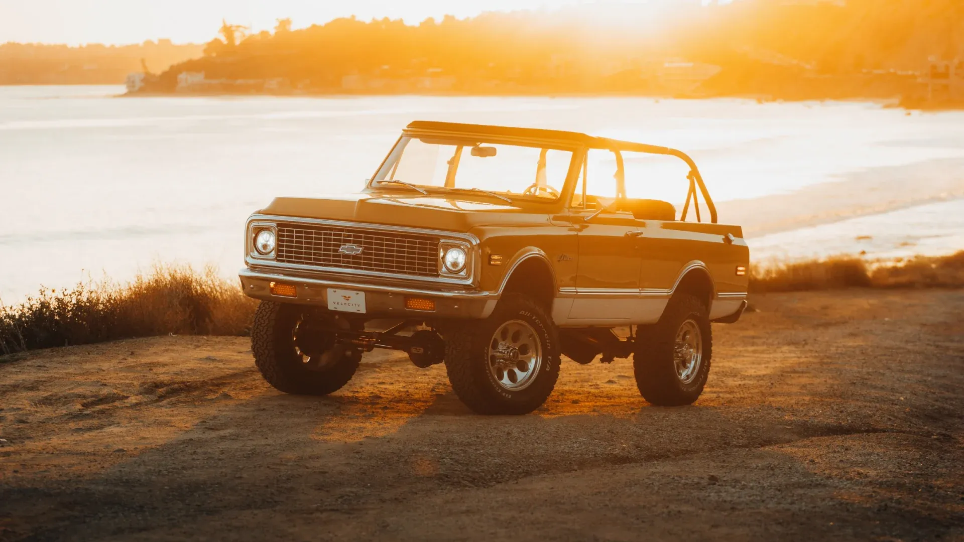 1972-chevrolet-k5-blazer-for-sale-velocity-restorations-36