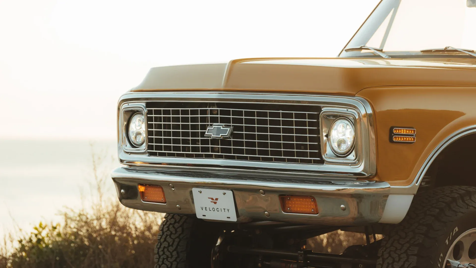 1972-chevrolet-k5-blazer-for-sale-velocity-restorations-37