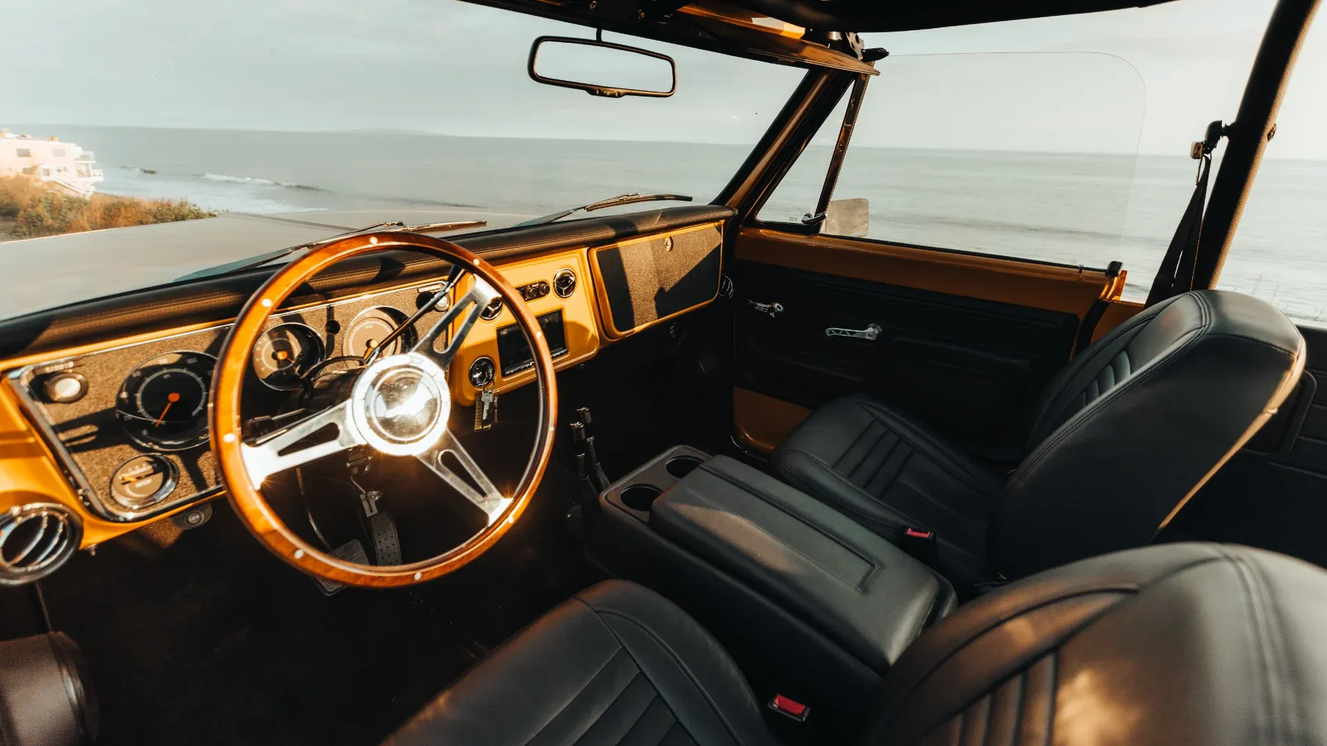 1972-chevrolet-k5-blazer-for-sale-velocity-restorations-38